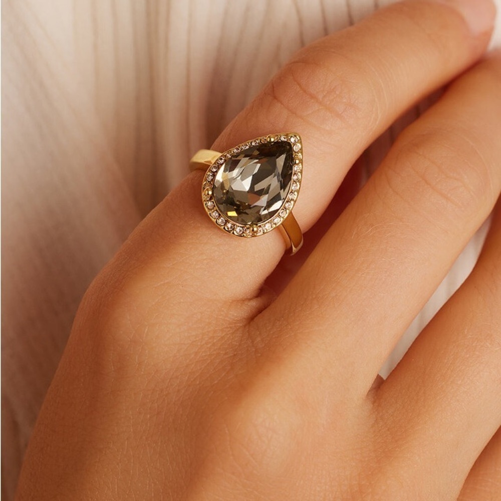Gorjana New Size 7 18k Gold Plated Lexi Pear Shape‎ Cocktail Statement Ring